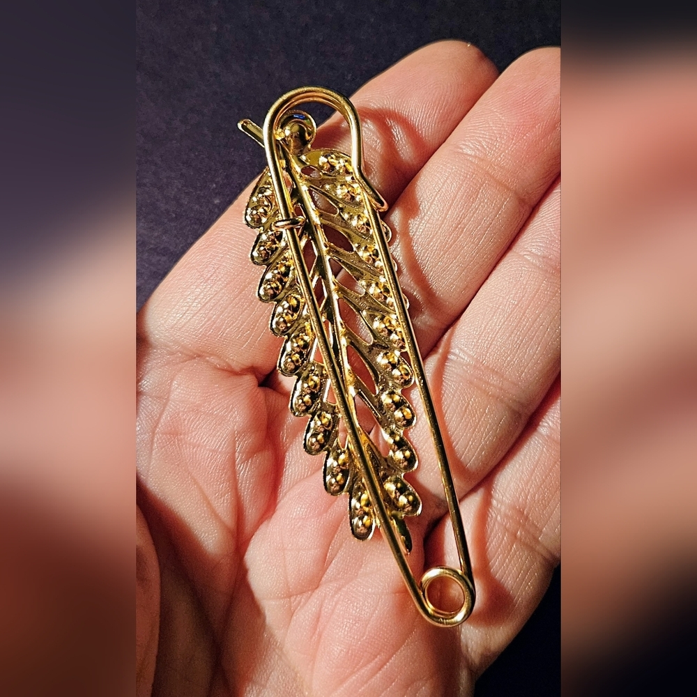 Safety Pin Design Collection - Picture 11 of 12
